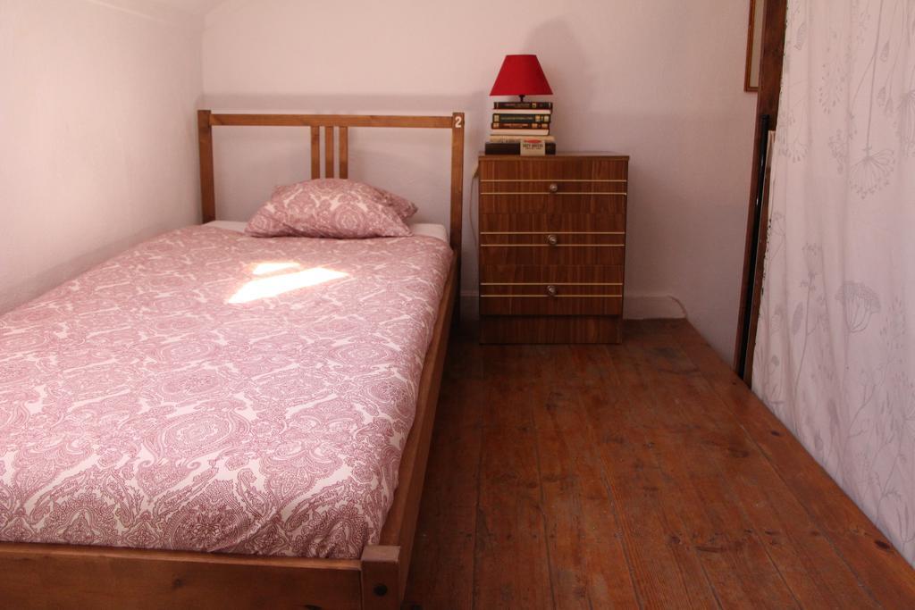 Arty Hostel Лиссабон Экстерьер фото