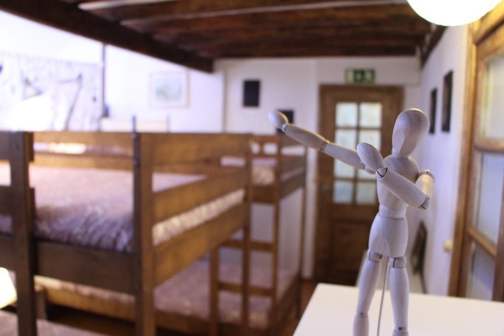 Arty Hostel Лиссабон Номер фото